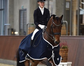 Anders Sjobeck Hoeck on Blue Hors Zwobber :: Photo © Ridehesten