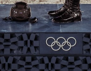 Photo ©  FEI/Christophe Taniere