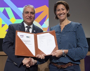 FEI President Ingmar De Vos and Lucy Katan, Founding Director of the International Grooms Association have today signed a Memorandum of Understanding (MOU) during the FEI Sports Forum 2022 at IMD in Lausanne :: Photo © Richard Juilliart