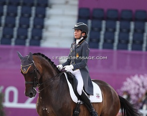 Beatriz Ferrer-Salat and Elegance at the 2021 Tokyo Olympics :: Photo © Astrid Appels