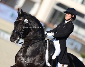 Lore Vandenborne and Ikke-Pia van de Bergerhoeve :: Photo © Astrid Appels