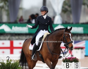 Lisa Marriott on Valucio DH Z at the 2022 CDI Wellington in Florida :: Photo © Astrid Appels