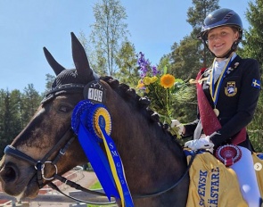 Ronja Kardos and Nice One win the 2023 Swedish Pony Championships :: Photo © private