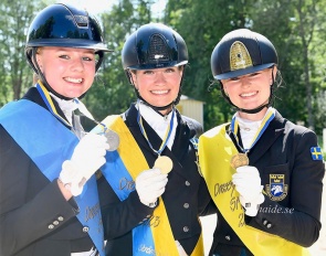 The Young Riders podium: Blanca Bosson, Hedda Thunberg, Ellen Olsson :: Photo © Haide Westring