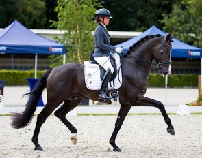 Renate van Uytert-van Vliet on Extreme U.S. in the 2023 Pavo Cup semi-finals :: Photo © Jacob Melissen for KWPN