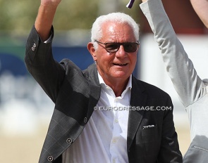 Gotthilf Riexinger waves goodbye to his job as a 5* dressage judge :: Photo © Astrid Appels