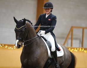 Nadja Aaboe Sloth and Favour Gersdorf at the 2023 CDI Kronenberg Indoor :: Photo © Astrid Appels