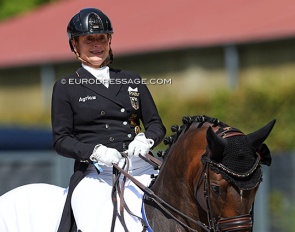 Isabell Werth wins the 5* Grand Prix on Wendy but rides the prize giving ceremony with Quantaz :: Photo © Astrid Appels
