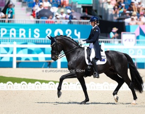 Simone Pearce and Destano at the 2024 Olympic Games in Tokyo :: Photo © Astrid Appels