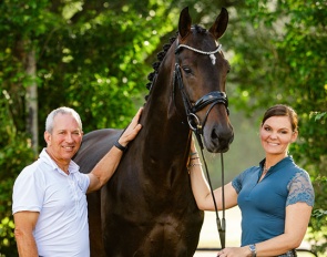 Lee and Sarah Tubman with Barton VDL :: Photo © Amanda