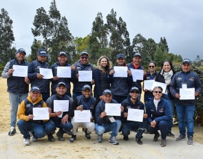 The grooms getting their certificate for successfully completing the FEI Solidarity Grooms' Course :: Photos © Carmen Franco