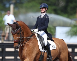 Kelly Layne competing For Treasure at the 2025 CDN Wellington under the American flag on 22 February 2025 :: Photo © Astrid Appels