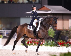 Kelly Layne on Samhitas at the 2021 Olympic Games :: Photo © Astrid Appels