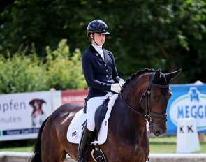 Tayla Desmet and her home bred Dark Diamond at the 2025 CDN Hagen :: Photo © RK Design