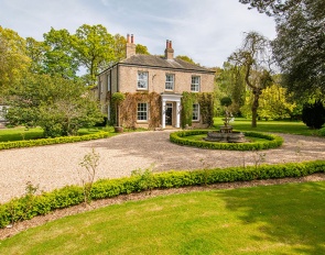 The Priory: Luxury, Elegance, and Premier Equestrian Amenities in the UK Countryside