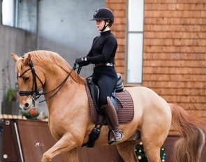 Lea Torabi on Jivago de Massa (by Don Juan de Hus x Moscatel) :: Photo © Matilde