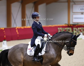 Jessica Dunn on Dan Its Carston at the 2025 CDI Kronenberg Indoor :: Photo © Astrid Appels