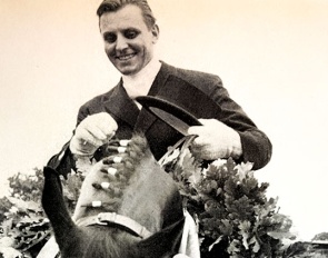Hamburg Dressage Derby winner in 1967: Udo Nesch on Reiner Klimke’s Arcadius who was the best horse in the final :: Photo © Frömming archive