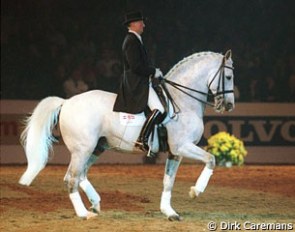 Gyula Dallos and Aktion at the 2000 CDI-W 's Hertogenbosch :: Photo © Dirk Caremans