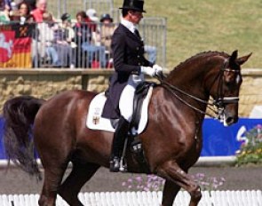 Ulla Salzgeber and Rusty at the 2000 Olympic Games :: Photo © Dirk Caremans