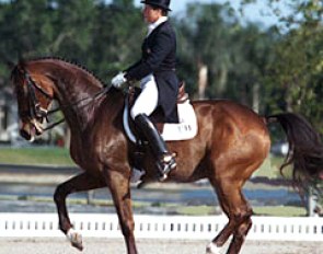 Sue Blinks and Flim Flam at the 2000 CDI Wellington :: Photo © Mary Phelps