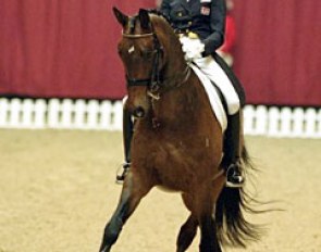 Gonnelien Rothenberger-Gordijn on Leonardo da Vinci at the 2001 World Cup Finals :: Photo © Dirk Caremans