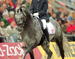 Hans Peter Minderhoud and Rubels at the 2001 World Young Horse Championships :: Photo © Dirk Caremans