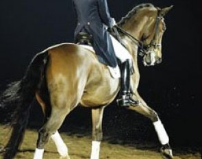 Anky van Grunsven and Bonfire at Bonfire's retirement ceremony at the 2002 World Cup Finals :: Photo © Dirk Caremans