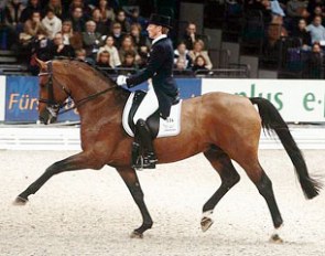 Ingrid Klimke and Fiorissimo :: Photo courtesy Bonhomme