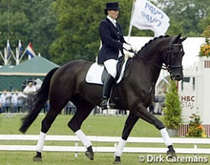 Christa Laarakkers on Pays Bas NL at the 2002 Pavo Cup Finals :: Photo © Dirk Caremans