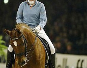 Christa Laarakkers and Luzelma at the 2003 Zwolle International Stallion Show :: Photo © Dirk Caremans