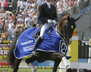 Anky van Grunsven and Salinero, 2004 Aachen Grand Champions :: Photo © Astrid Appels
