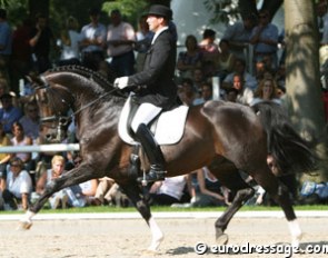 Heiner Schiergen and Faberge at the 2004 Bundechampionate :: Photo © Astrid Appels