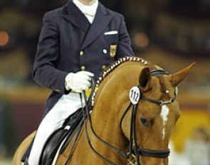 Hubertus Schmidt and Wansuela Suerte at the 2004 CDI-W Maastricht :: Photo © Dirk Caremans