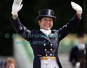 Jeannette Haazen wins the 2004 Dutch Small Tour Championships :: Photo © Arnd Bronkhorst