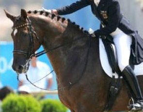 Ulla Salzgeber and Rusty at the 2004 Olympic Games :: Photo © Dirk Caremans