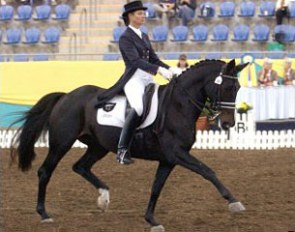 Louisa Hill on Gabana at the 2004 CDI Sydney