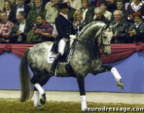 Lisa Wilcox on Royal Diamond