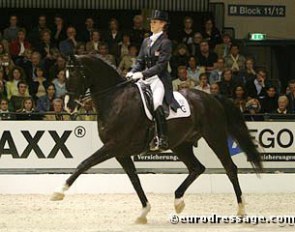 Anky van Grunsven on Salinero :: Photo © Astrid Appels