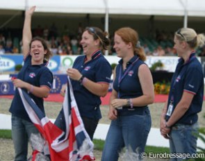 British grooms at the 2005 European Championships in Hagen, Germany :: Photos © Astrid Appels