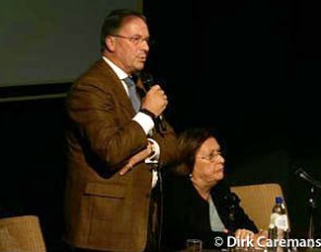 David Hunt at the 2005 Global Dressage Forum :: Photo © Dirk Caremans