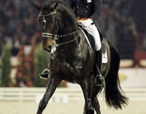 Edward Gal and Ravel at the 2005 CDI-W Mechelen :: Photo © Dirk Caremans