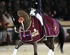 Anky van Grunsven and Salinero Win 2005 CDI-W Mechelen :: Photo © Dirk Caremans