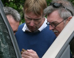 Victor, Wayne and Cees review the video of Wayne riding to his music for the first time