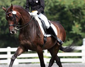 Kaitlyn Hamilton and Noviembre at the 2005 North American Young Riders Championships :: Photo © Phelpsphotos.com