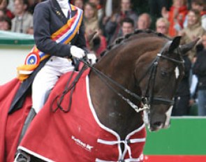 Anky van Grunsven and Salinero at the 2005 Dutch Championships  :: Photo © Astrid Appels