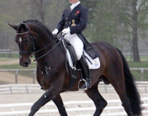 Emma Hindle on Diamond Hit :: Photo © Astrid Appels