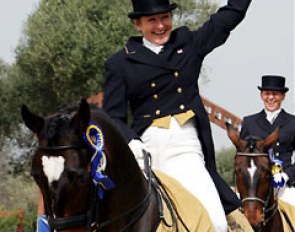Linda Hoad and Parac victorious at the 2005 Sunshine Tour CDI :: Photo © Astrid Appels