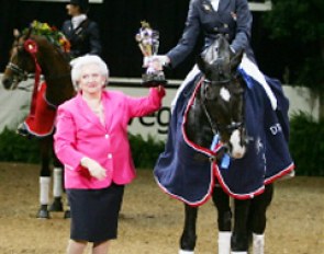 FEI president Infanta Pilar de Borbon hands the 2005 World Cup Trophy to Anky van Grunsven :: Photo © Dirk Caremans