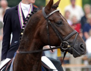 Helen Langehanenberg and Damon Hill, 2005 World Young Horse Champions :: Photo © Astrid Appels